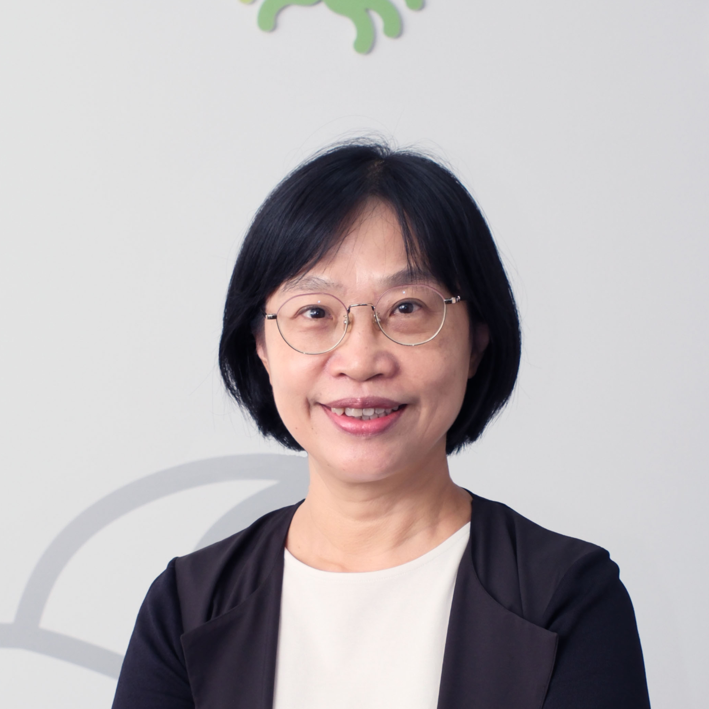 家瑞投資有限公司
代表人:張馨心 - 董事